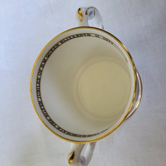 Queen Elizabeth II Silver Jubilee Mug by Aynsley - double handled - Picture 5 of 8